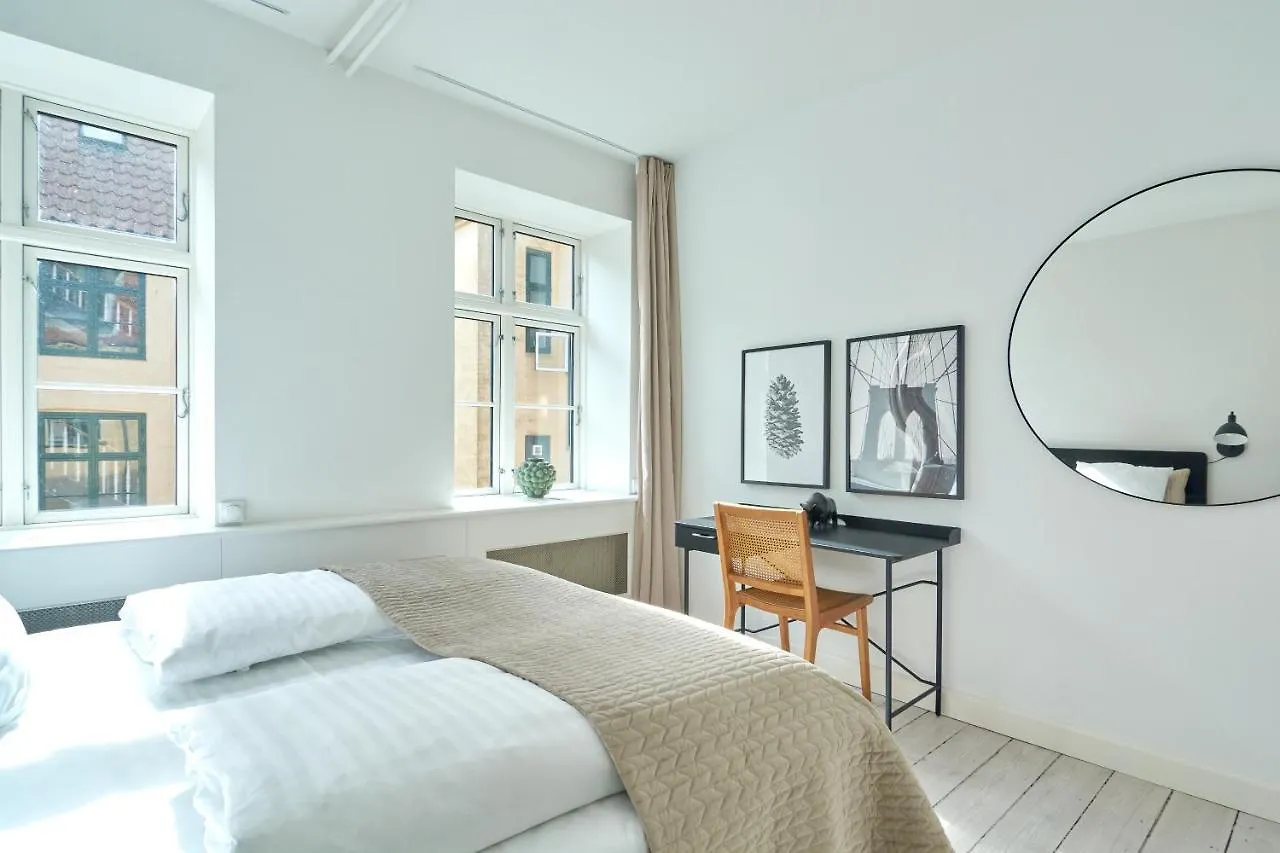 Spacious Apartment Centrally Located In Cph'S Old Town كوبنهاجن