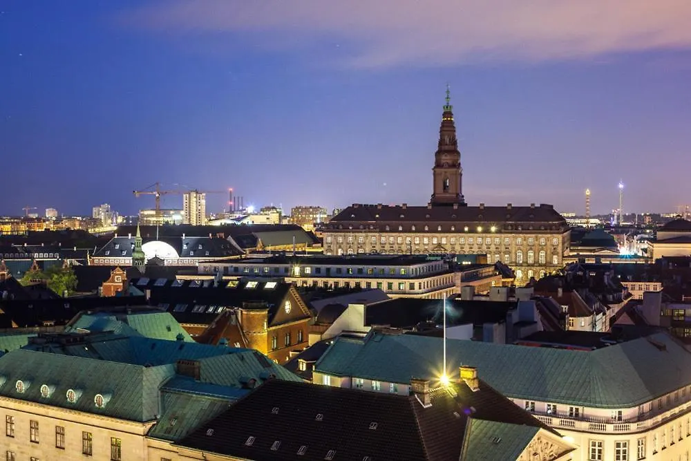 Spacious Apartment Centrally Located In Cph'S Old Town كوبنهاجن الدنمارك